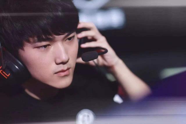 Daeny：世界赛和T1打训练赛感觉他们很强，因为了解所以害怕